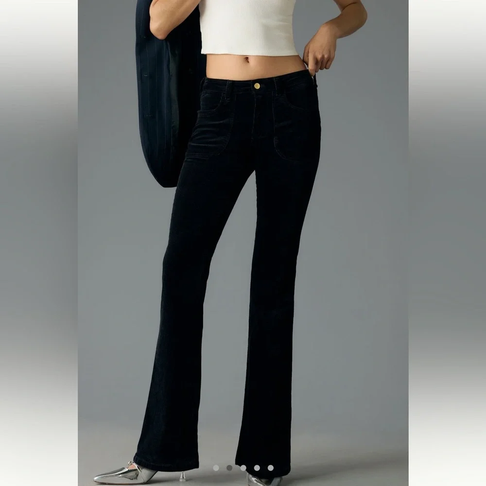 The Icon Low-Rise Corduroy Chop Pocket Flare
Jeans by Pilcro - Picture 5 of 7